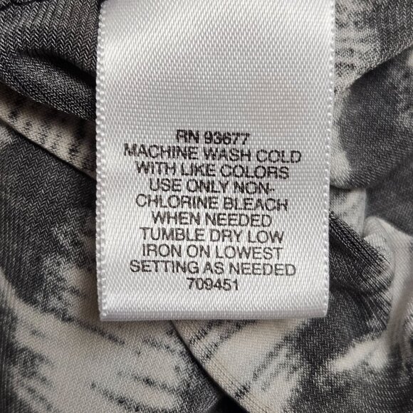 Liz Claiborne Woman 2X Black White Abstract Print Top 2X Short Sleeve Stretch - Picture 4 of 8